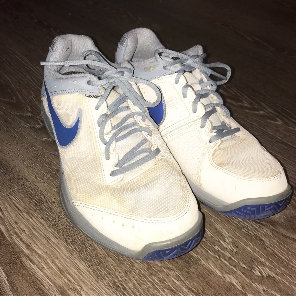 Nike Air cage court